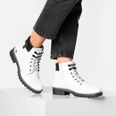 Schnürstiefeletten 2