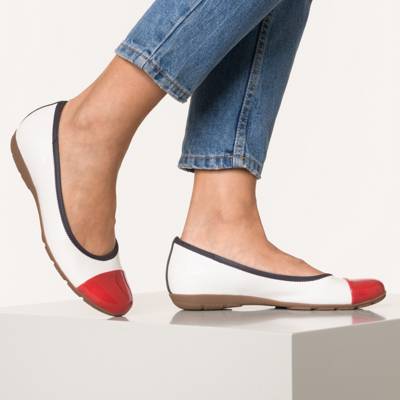 Klassische Ballerinas 2