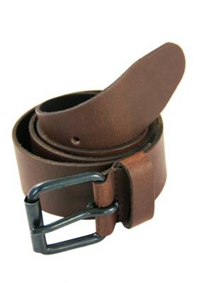 Petrol Industries Ledergürtel mit hochwertiger Dornschließe Gürtel