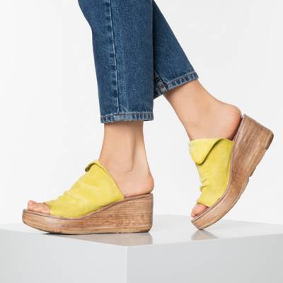 Plateau-Pantoletten 2