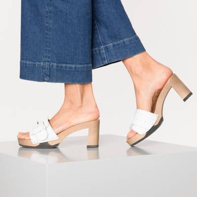 Lawinia Pantoletten 2