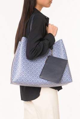 Iconic Tommy Tote Monogram Shopper 2