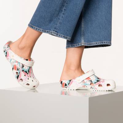 crocs, Liberty London X Crocs Classic Clog Clogs, weiß mirapodo