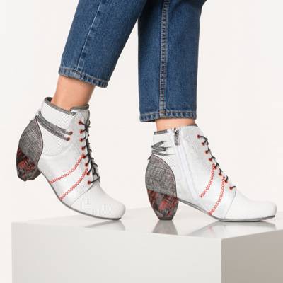 Schnürstiefeletten 2