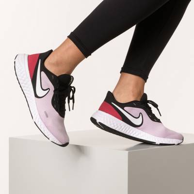 Revolution 5 Laufschuhe 2
