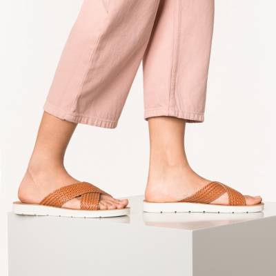 Dounia Pantoletten 2