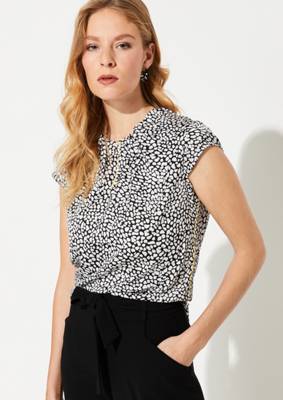 High Neck-Bluse aus Satin Kurzarmblusen 2