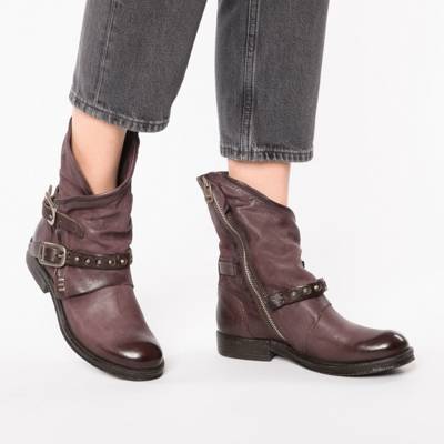 moto 2100 boots