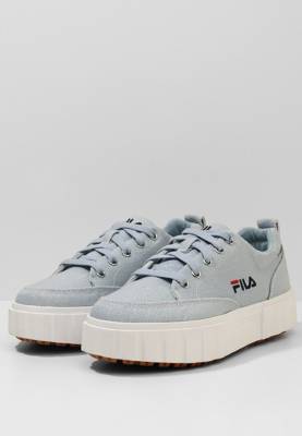 fila sandblast sneaker