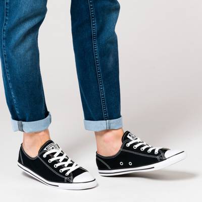 Chuck Taylor All Star Dainty Ox Sneakers Low 2