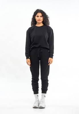 TOM BARRON Freizeitanzug WOMEN OVERSIZE FIT SWEATSHIRT AND PANTS SETS Jogginganzüge schwarz