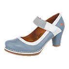 St. Tropez Pumps