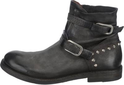 Stiefeletten 2