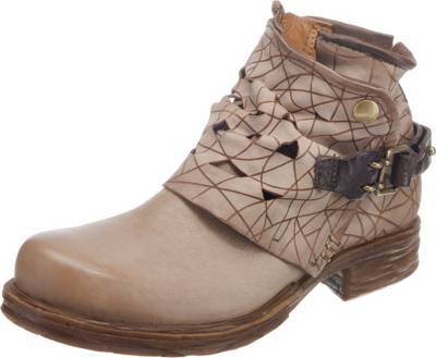 Klassische Stiefeletten