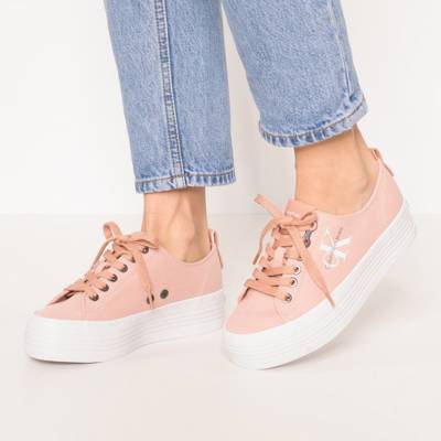 calvin klein jeans zolah canvas trainers