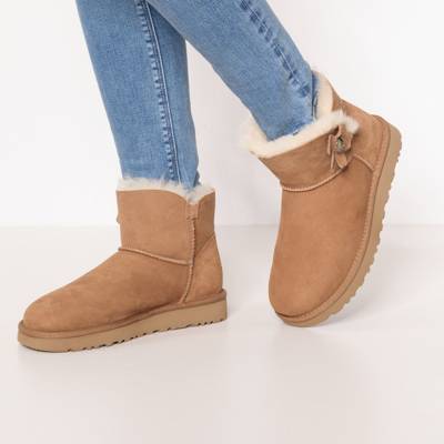 W MINI BAILEY BUTTON POPPY Winterstiefeletten 2