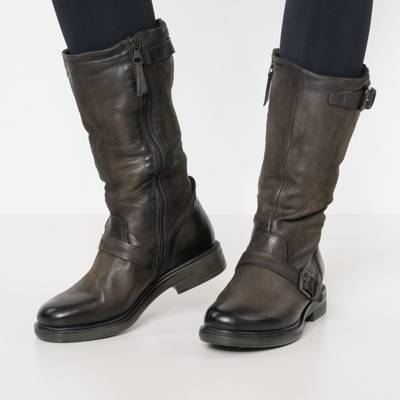 CAFE Klassische Stiefel 2