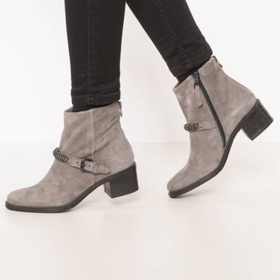 FLYN Klassische Stiefeletten 2