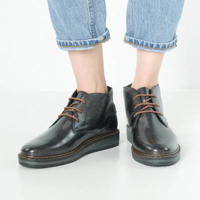 Schnürstiefeletten 2