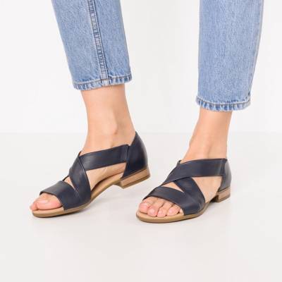 Klassische Sandaletten 2