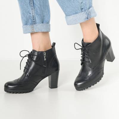 Schnürstiefeletten 2