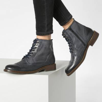 Schnürstiefeletten 2