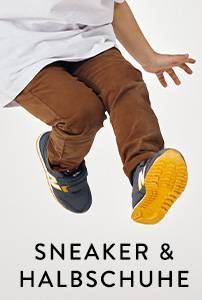 Sneaker und Halbschuhe